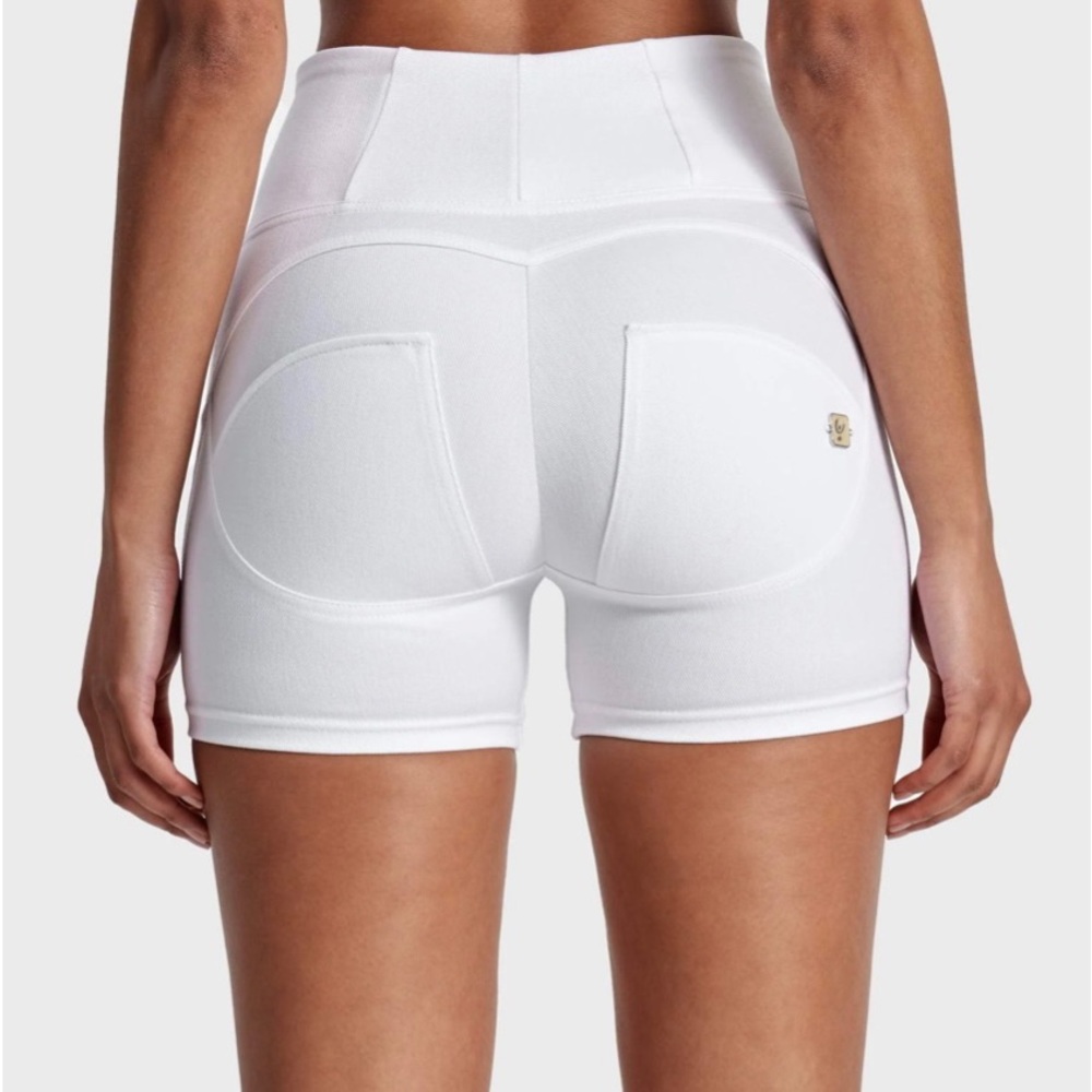 Freddy brand new with no tags high waisted zipper up the front shorts